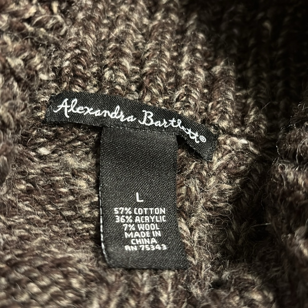 Alexandra Bartlett Sweater - Picture 9 of 10